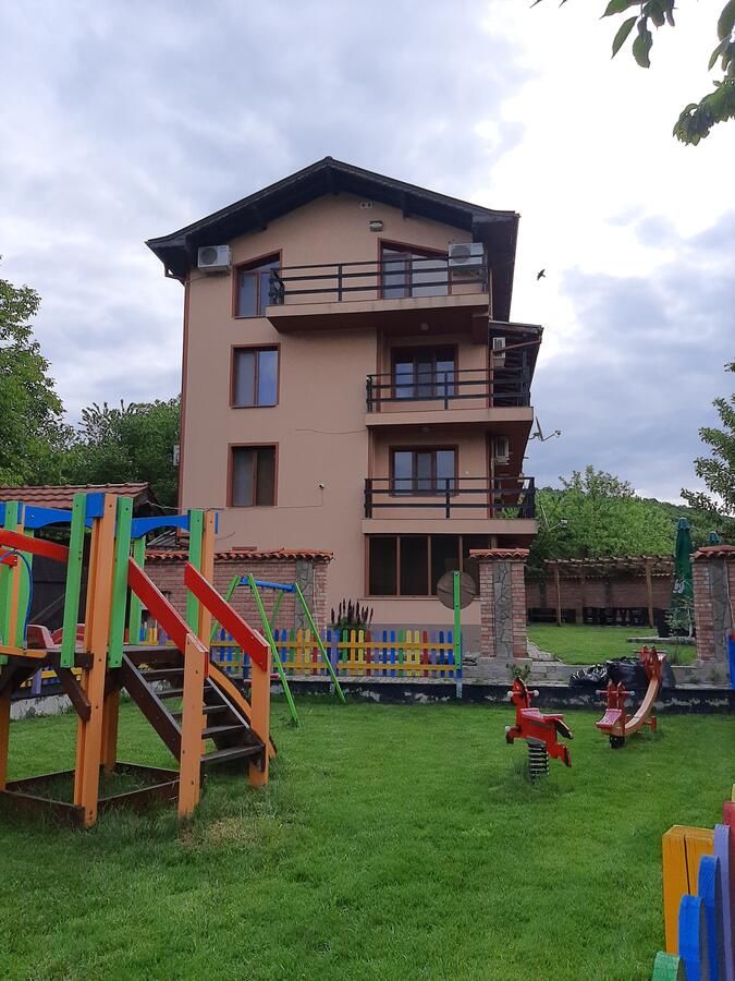 Гостевой дом Къща за гости Рожен Рест Lyaskovo-4